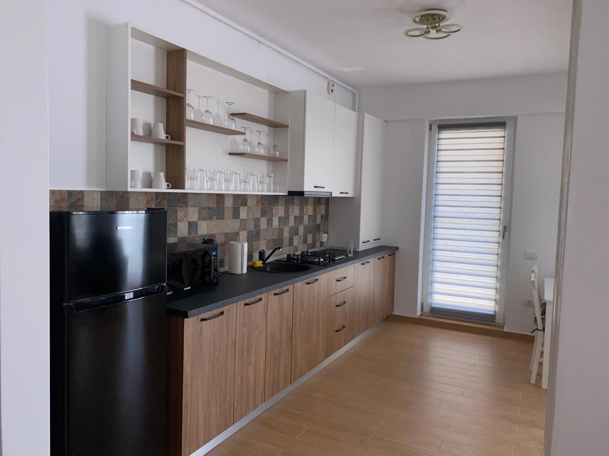 Costin Apartments C&C Residence 2 Năvodari Екстериор снимка