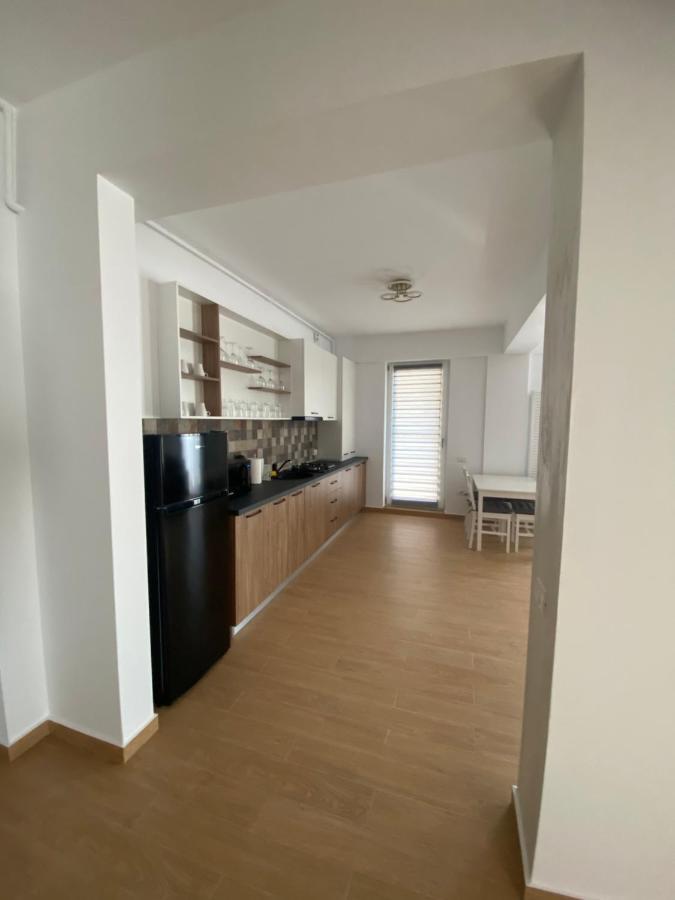 Costin Apartments C&C Residence 2 Năvodari Екстериор снимка