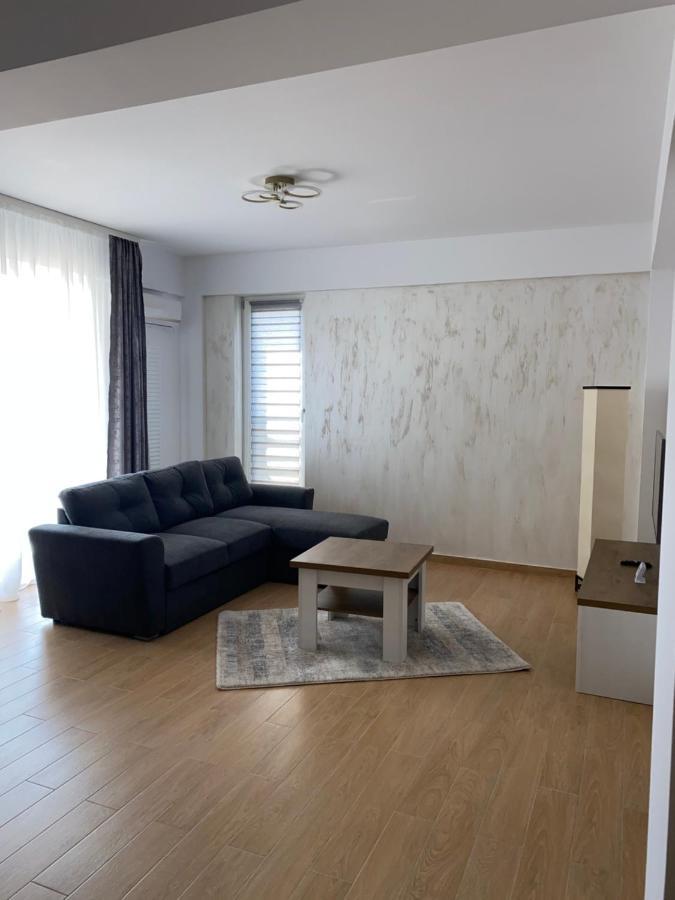 Costin Apartments C&C Residence 2 Năvodari Екстериор снимка
